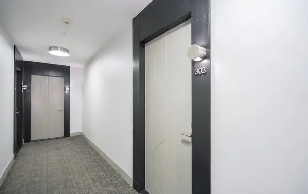 Toronto W01, ON M6S 0A2,2 Old Mill DR #303