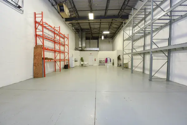 Mississauga, ON L4Z 1W7,290 Traders BLVD E #3