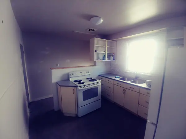 Mississauga, ON L5G 4L3,1534 Cawthra RD