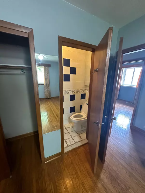 Brampton, ON L6T 2N8,31 Aloma CRES #Upstairs Only