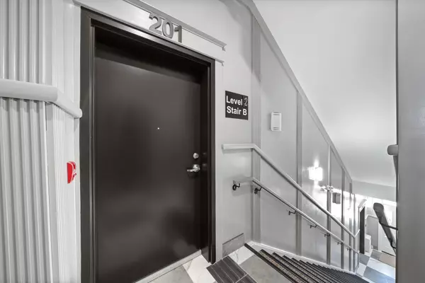 Cobourg, ON K9A 0L2,941 Charles Wilson Pkwy #201