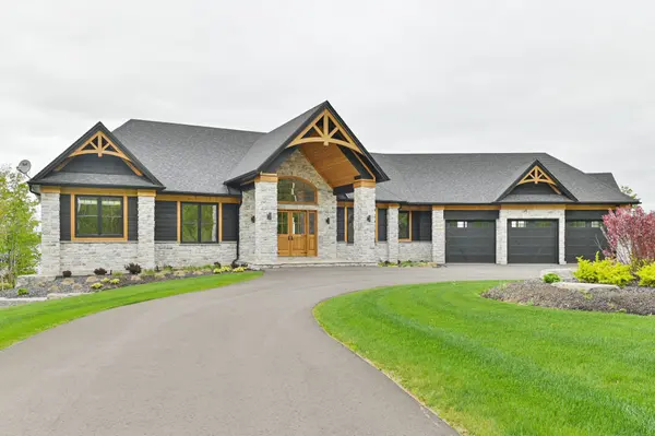 Centre Hastings, ON K0K 2K0,555 Mile Point LN