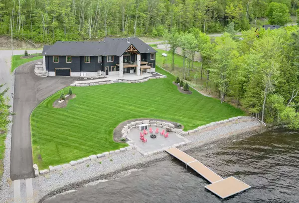 555 Mile Point LN, Centre Hastings, ON K0K 2K0