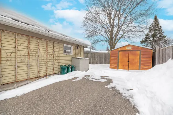 Kitchener, ON N2E 1P1,461 Strasburg RD