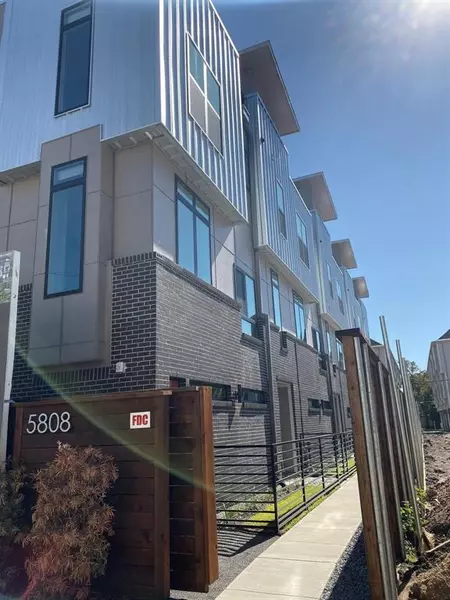 5808 Lindell Avenue #102, Dallas, TX 75206