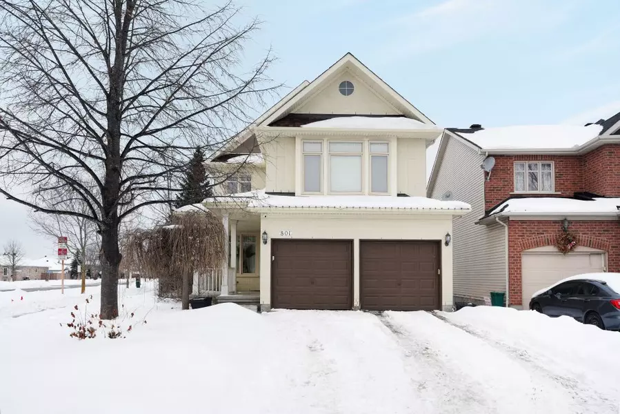 801 Feather Moss WAY, Blossom Park - Airport And Area, ON K1V 1X3