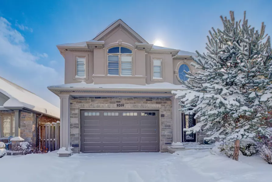 9208 Hendershot BLVD, Niagara Falls, ON L2H 0E3