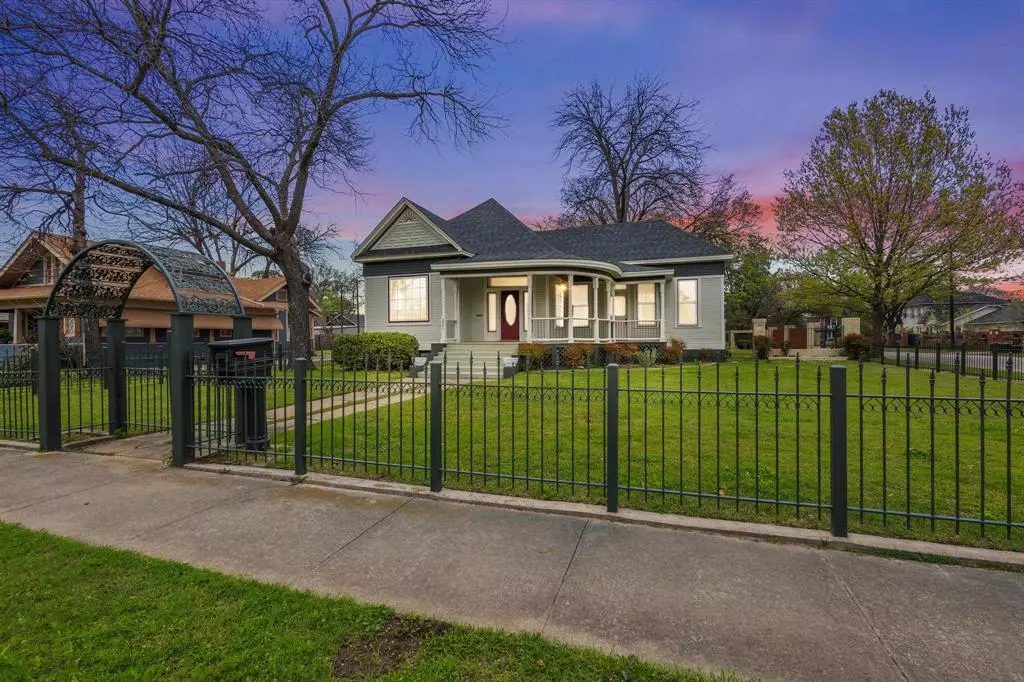 Denison, TX 75020,1001 W Morton Street