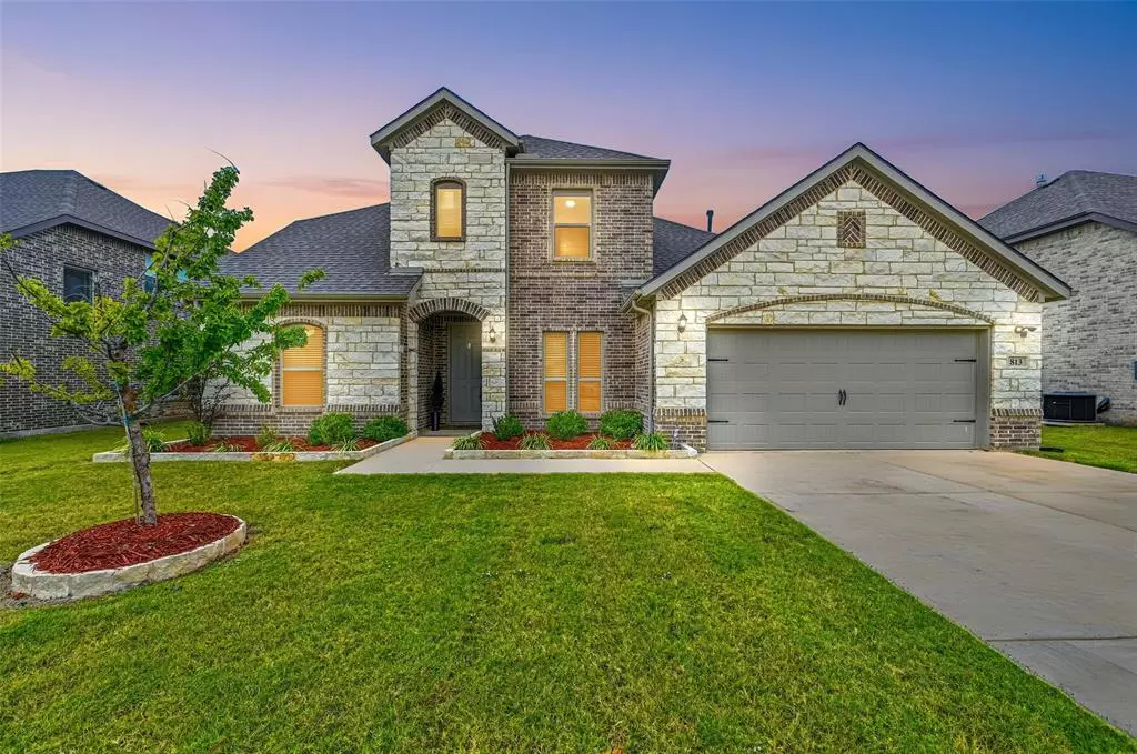 Mansfield, TX 76063,813 Comal Drive