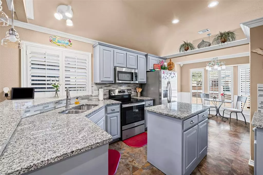 Granbury, TX 76048,1208 Henard Lane