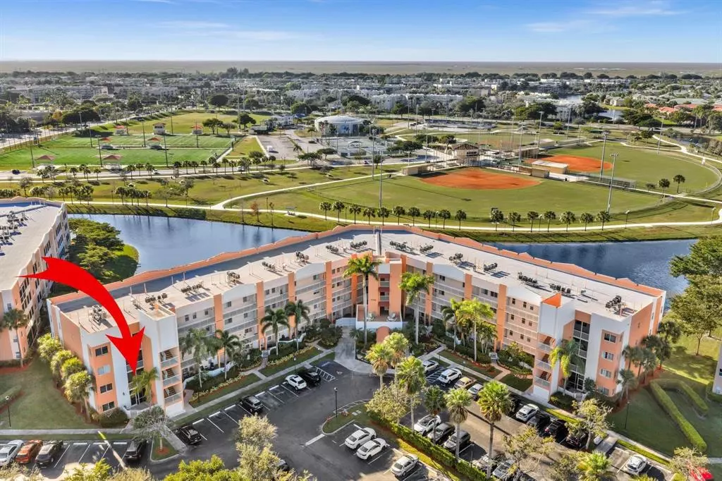 Tamarac, FL 33321,7735 Yardley Dr #201