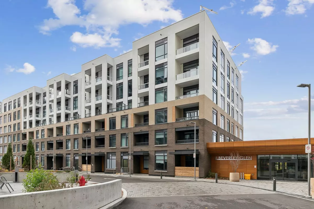 Vaughan, ON L4J 0L5,8 Beverley Glen BLVD #D-329