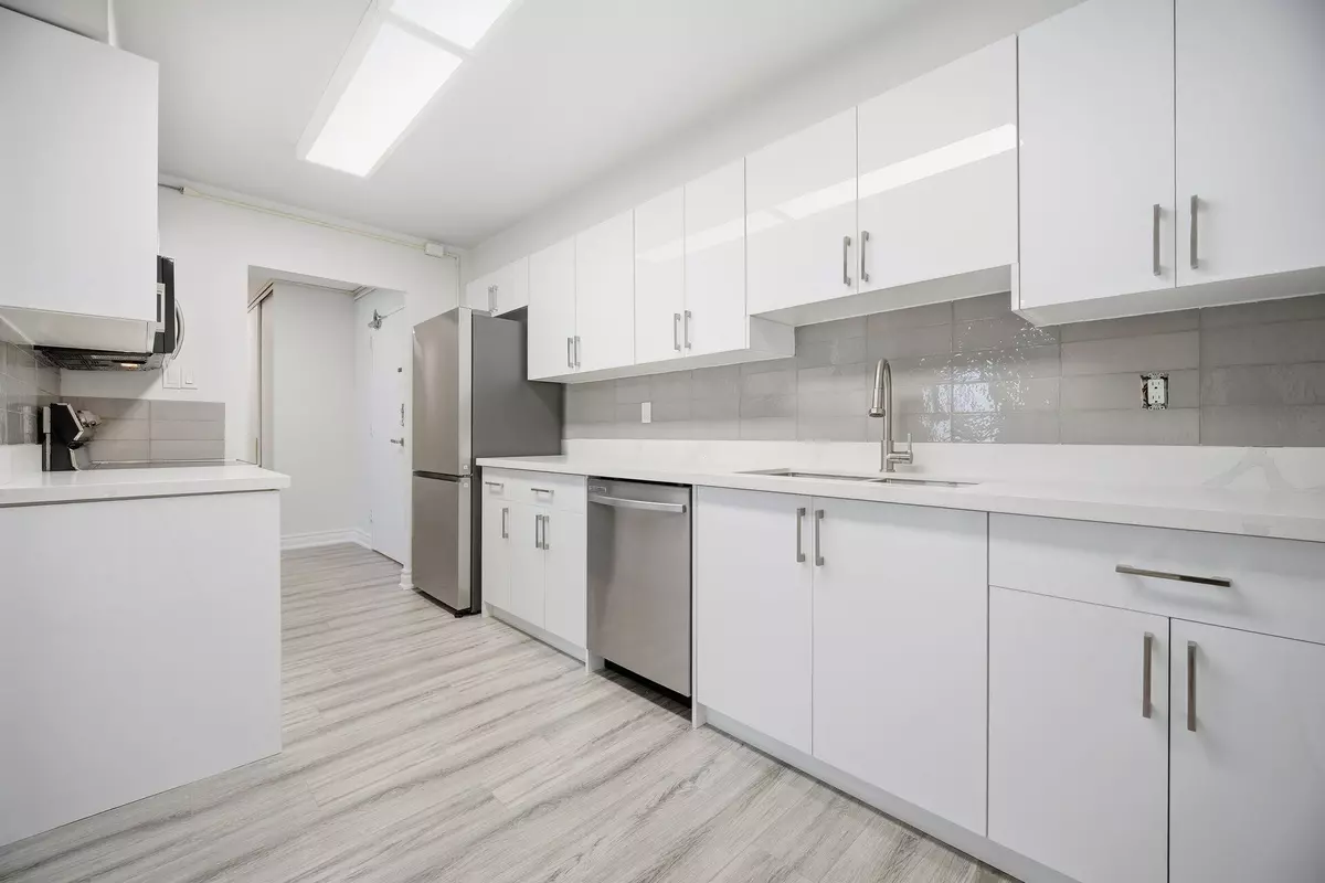 Toronto W08, ON M9C 4W9,625 The West Mall N/A #1501