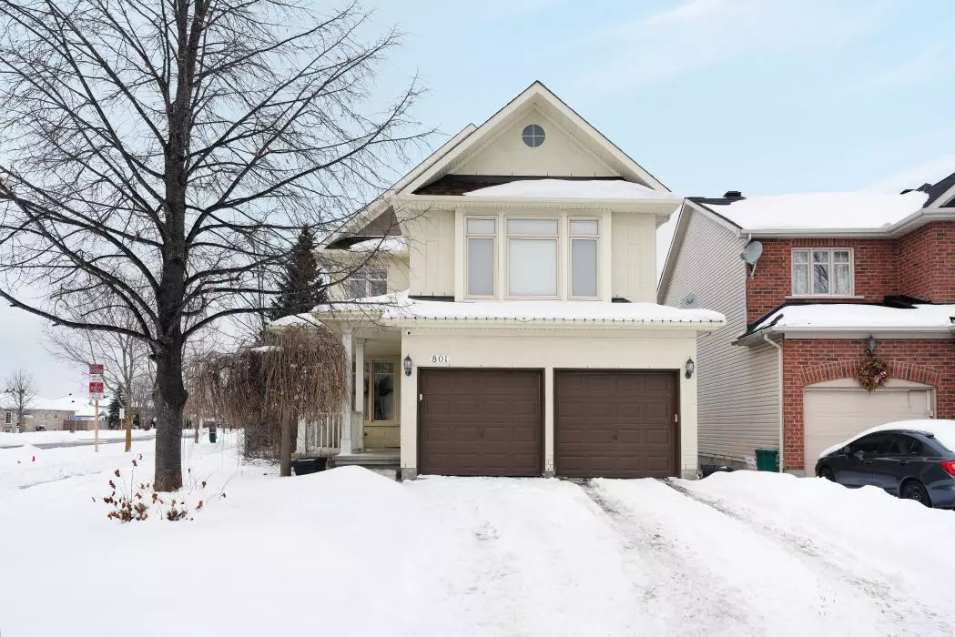 Blossom Park - Airport And Area, ON K1V 1X3,801 Feather Moss WAY