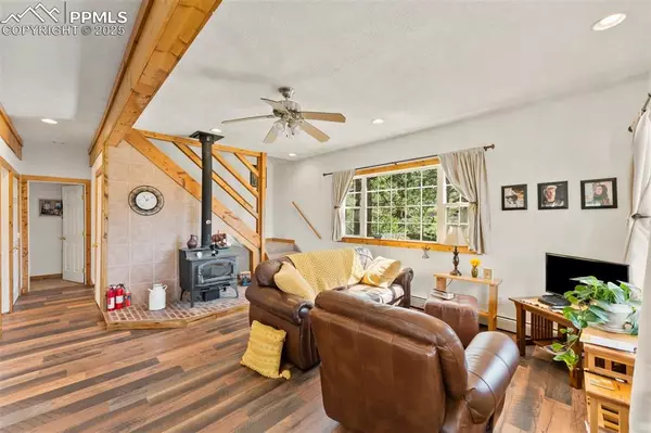 Florissant, CO 80816,69 Crescent DR