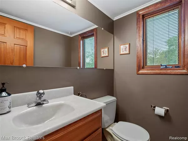 Sterling Heights, MI 48310,3040 Alden