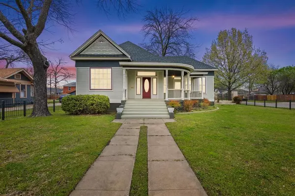 Denison, TX 75020,1001 W Morton Street