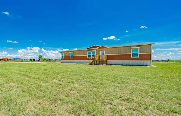 Quinlan, TX 75474,8938 Private Road 3842