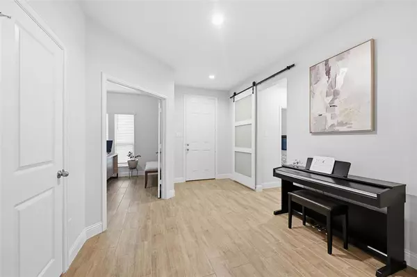 Mansfield, TX 76063,813 Comal Drive