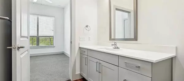 Fort Worth, TX 76114,5332 Trinity River Trail #2-2623