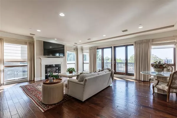 Fort Worth, TX 76102,501 Samuels Avenue #110