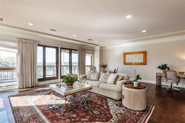 Fort Worth, TX 76102,501 Samuels Avenue #110