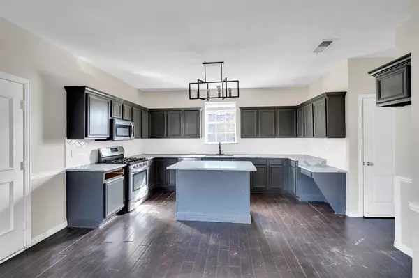 Desoto, TX 75115,613 Fern Drive