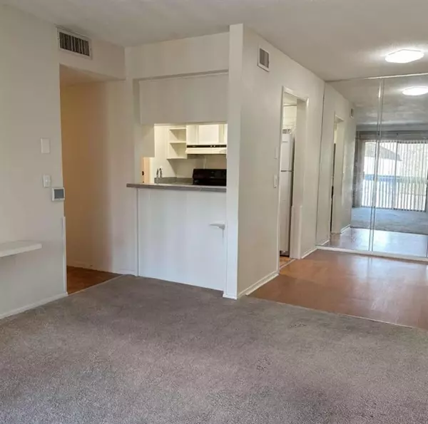 Dallas, TX 75219,4845 Cedar Springs Road #267