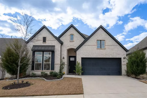 4017 Crepe Myrtle Street, Aubrey, TX 76227