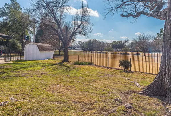 Farmers Branch, TX 75234,3640 Brookhaven Club Drive