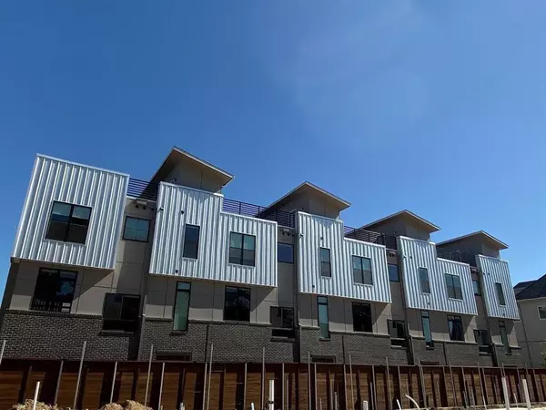 Dallas, TX 75206,5808 Lindell Avenue #101