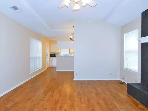 Denton, TX 76201,2212 Bolivar Street