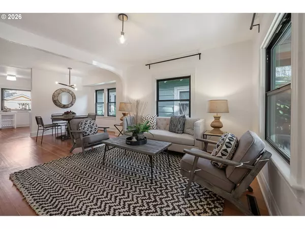 Portland, OR 97202,1137 SE LEXINGTON ST