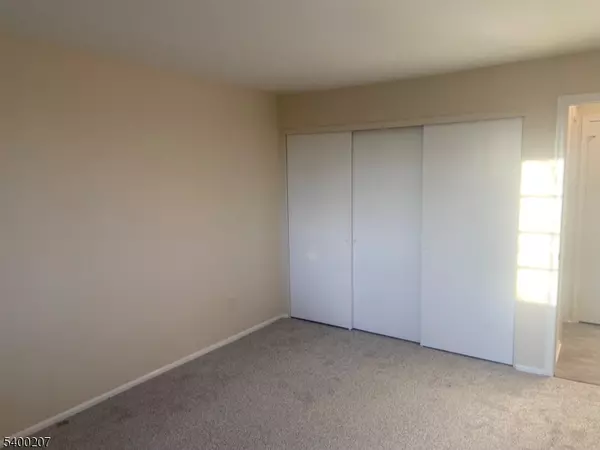 Chatham Twp., NJ 07928,5G Terrace Dr