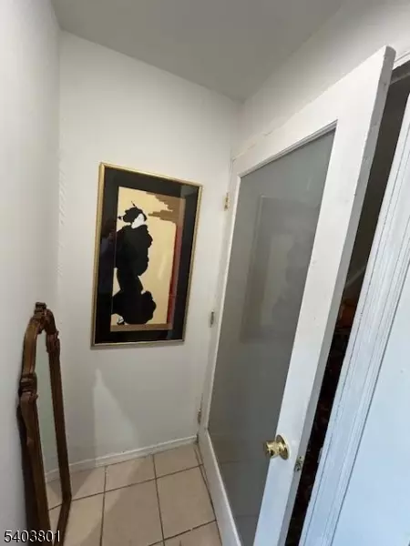 Newton Town, NJ 07860,9 Madison St