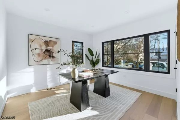 Millburn Twp., NJ 07041,7 Willow St