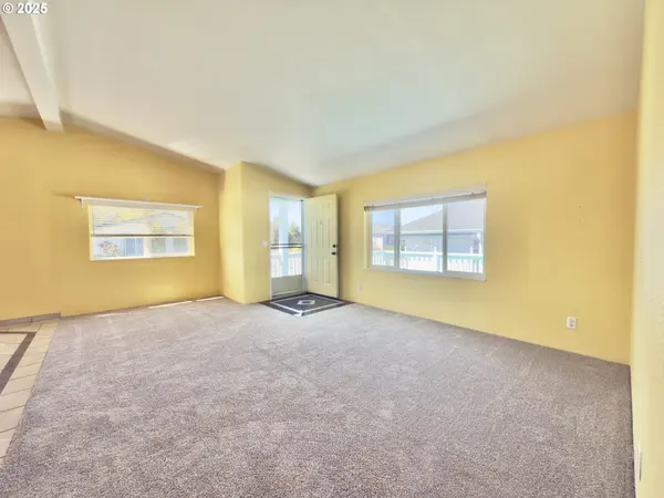 98045 OLSEN LN #6, Brookings, OR 97415