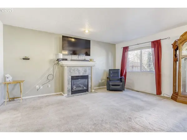 147 SW WRIGHT AVE, Troutdale, OR 97060