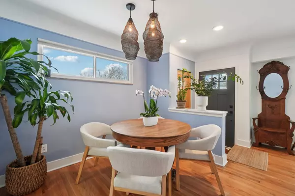 Ann Arbor, MI 48104,2445 Dorchester RD