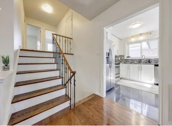 Toronto C15, ON M2K 2H4,55 Tollerton AVE