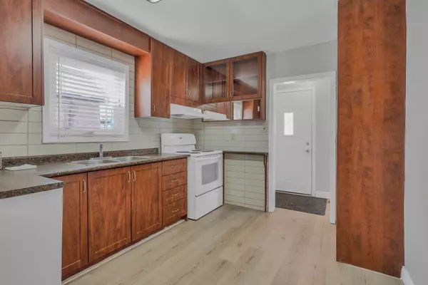 Toronto E04, ON M1K 2H6,55 Roebuck DR