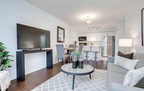 Clarington, ON L1C 5N7,90 Aspen Springs DR #109