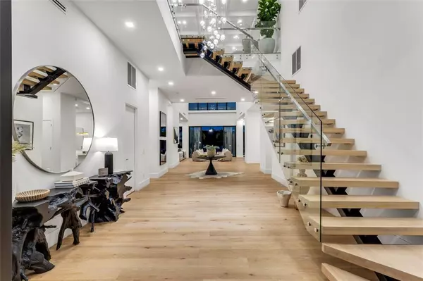 Lauderdale By The Sea, FL 33062,2 Sunset Lane