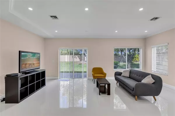 Deerfield Beach, FL 33442,1245 SW 48th Ter