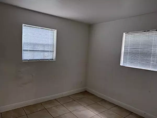 West Park, FL 33023,5902 SW 26th Ter