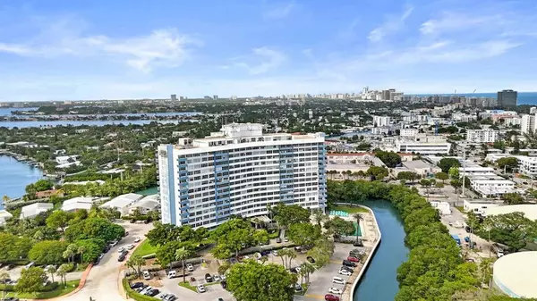 Miami Beach, FL 33141,7441 Wayne Ave #10C