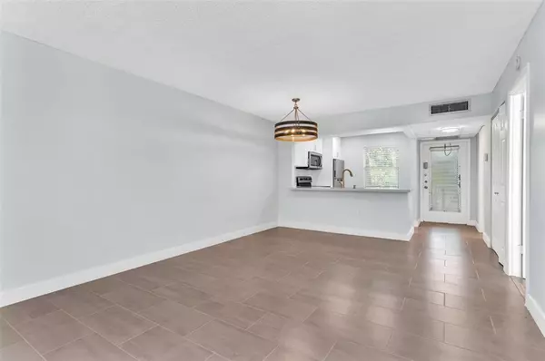 Tamarac, FL 33321,9091 Lime Bay Blvd #312