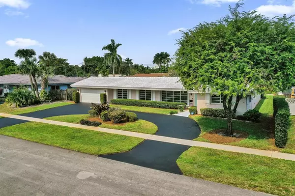 Hollywood, FL 33021,5011 Madison St