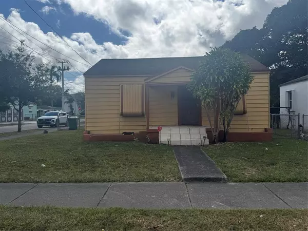 1300 NW 42nd St, Miami, FL 33142