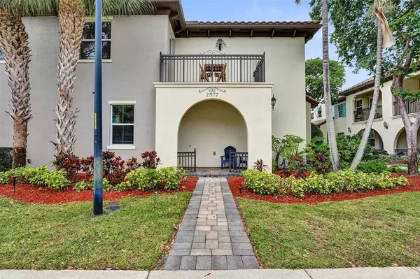 2977 St John Dr #2977, Hollywood, FL 33024